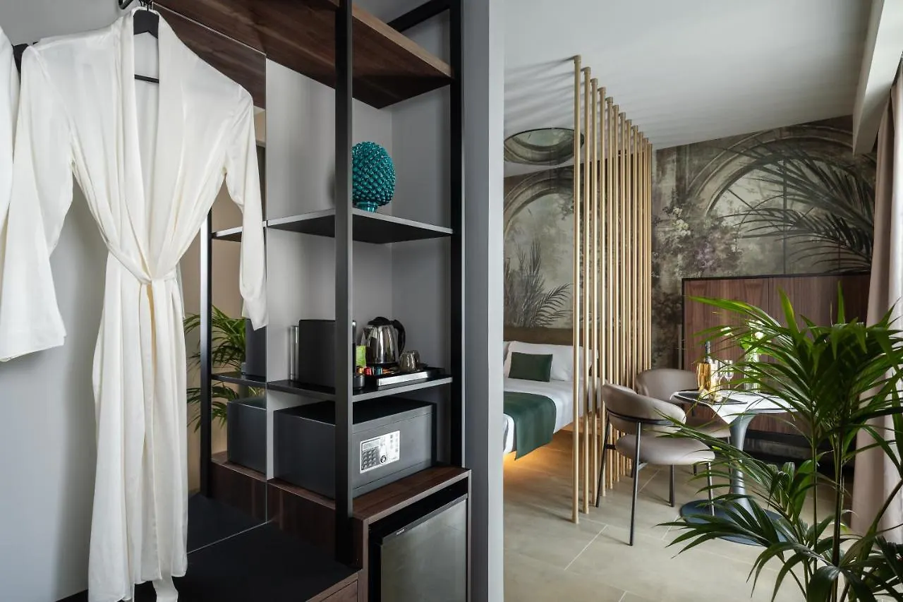 Aquasuite - Luxury Experience & Spa Palermo Bed & Breakfast